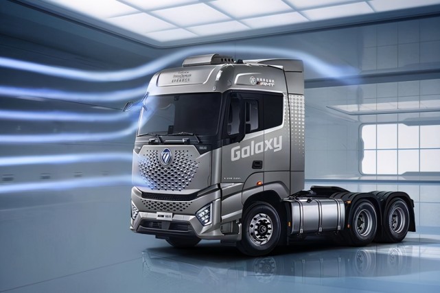 580马力 amt,高科技配置超多,欧曼银河牵引车亮相上海车展_腾讯新闻