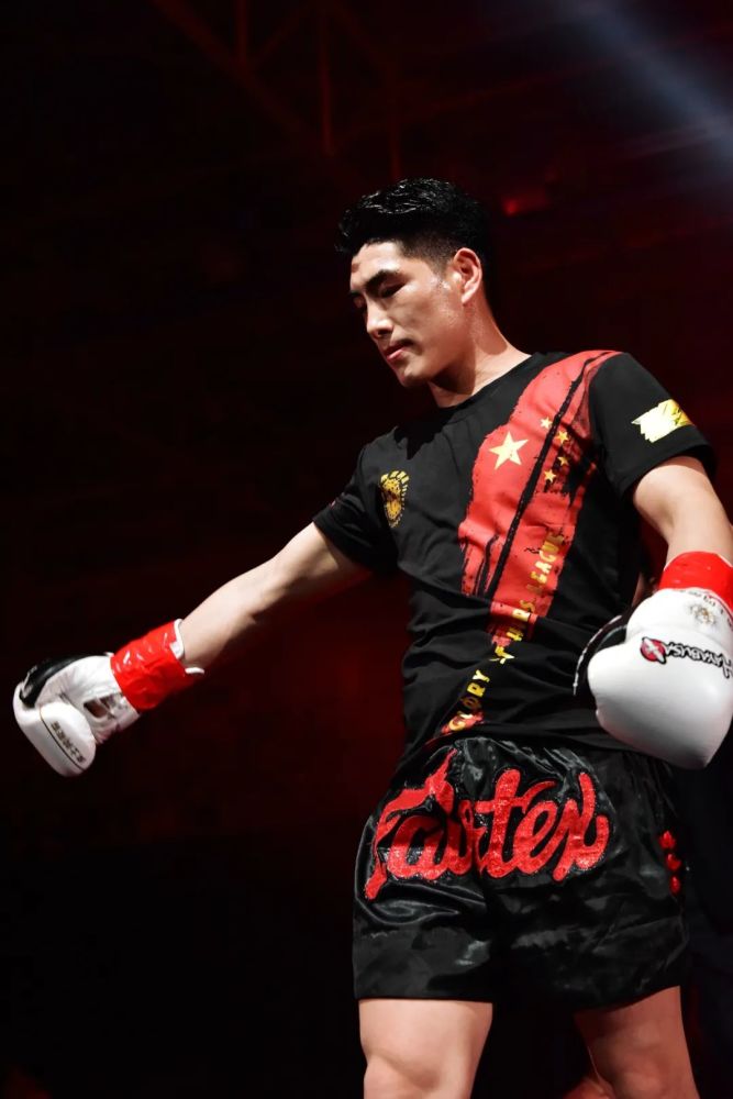 7胜1负中国勇士亮剑新西兰血性满满强势重拳正蹬令对手头破血流