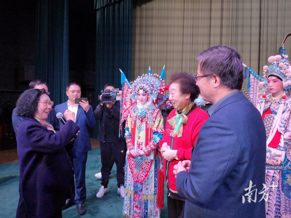 姚璇秋演好潮剧是我的责任是我的本职工作