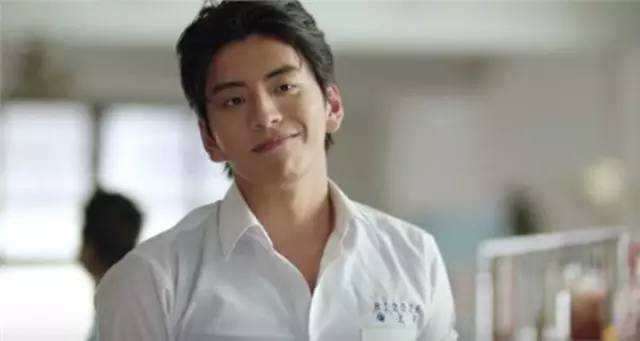 绯闻情史不断,和王思聪流连夜店,王大陆是要成为下一个柯震东吗?