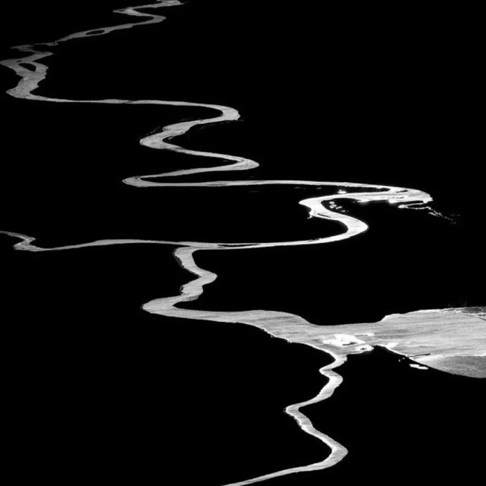 暗系朋友圈背景图 腾讯新闻