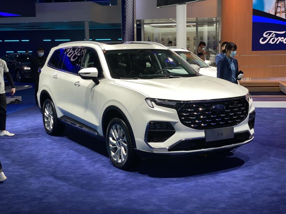 上海车展江铃福特领裕新车型上市售16982198万元