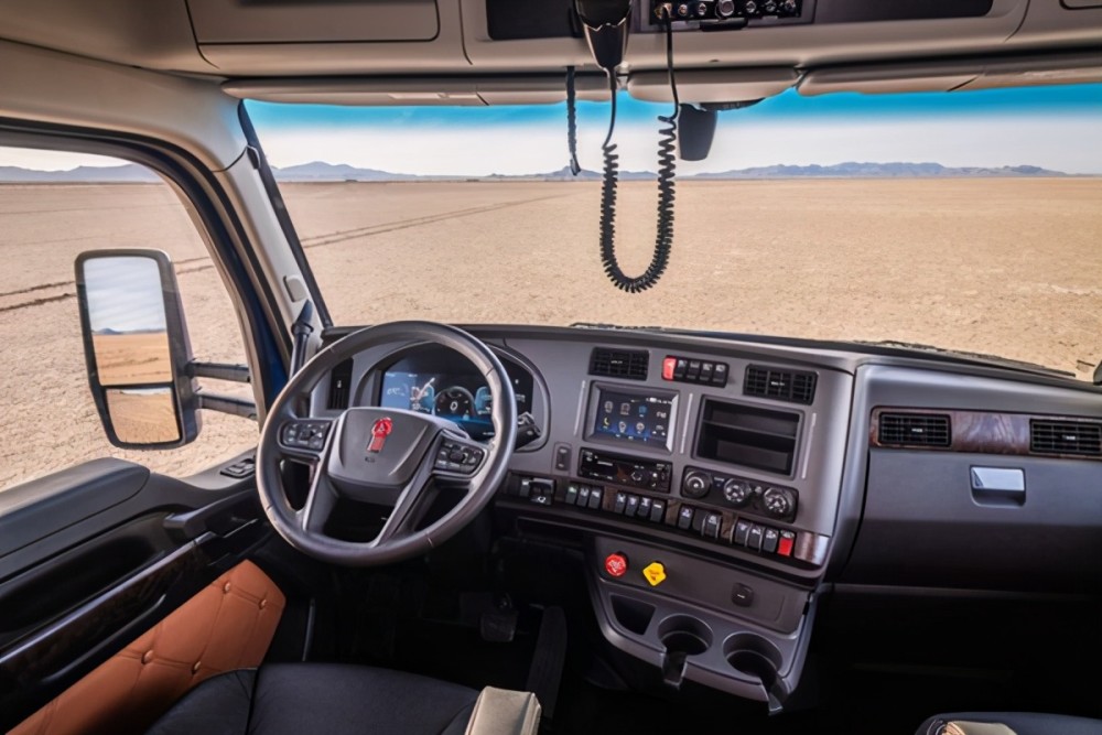 美式豪华长头卡车再升级详解新一代肯沃斯t680