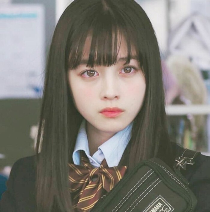 22岁桥本环奈甜美可人清纯娇小吃可爱多长大的小天使