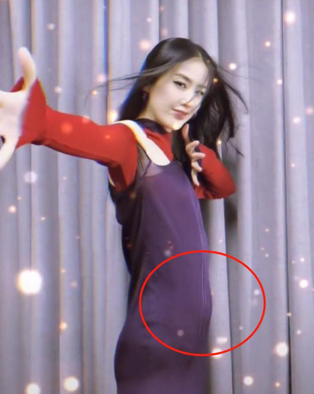 时隔四个月,黄圣依晒出跳舞视频,肚子上的赘肉不但消失不见,还练出了