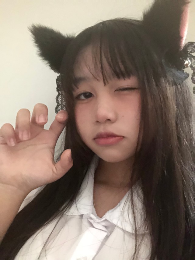 小姐姐希望每个人都可以积点口德别乱喷最后祝大家的网恋都可以顺顺利