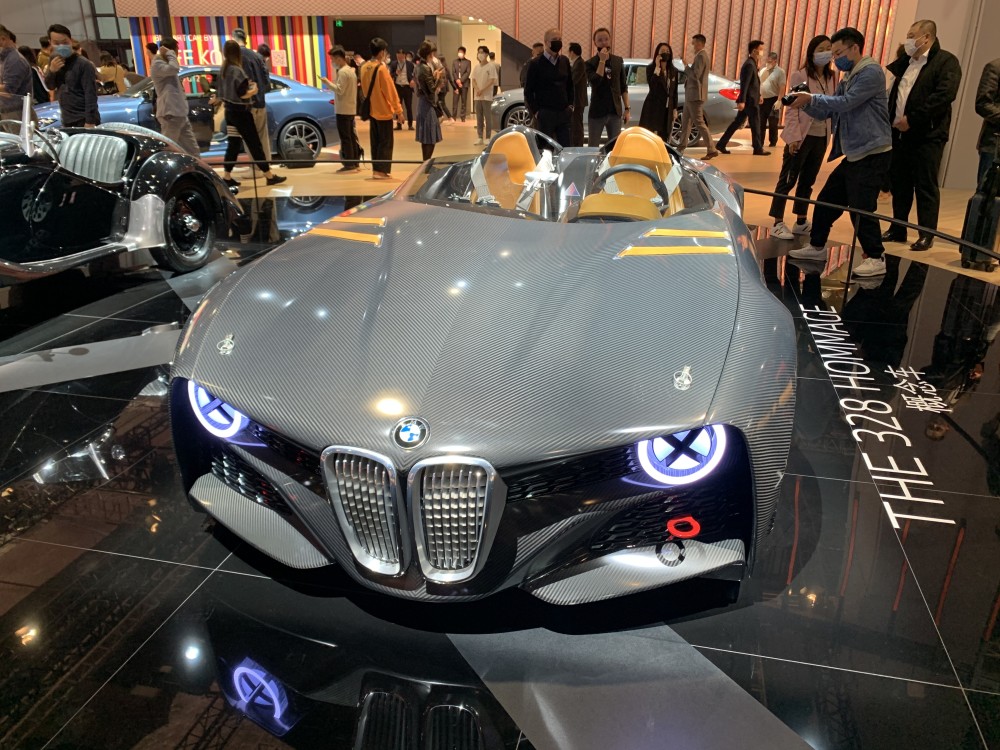 复刻经典宝马the328hommage概念车亮相上海车展