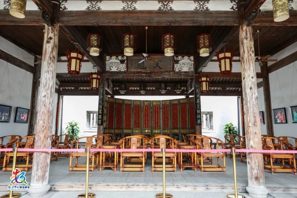 水榭戏台闽剧表演.