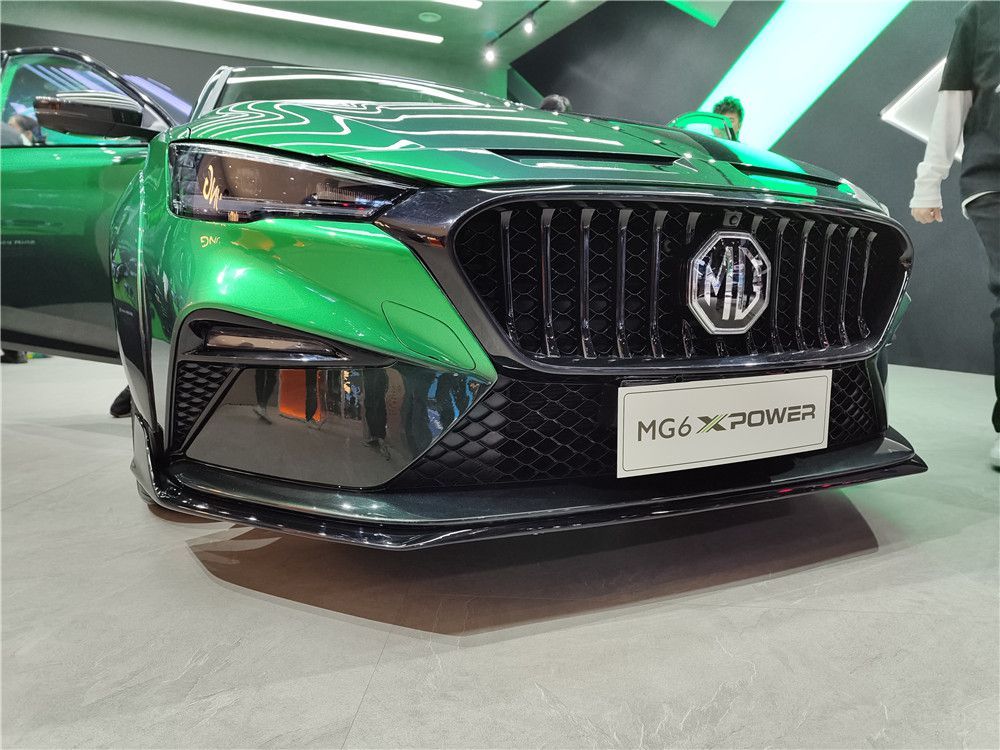 2021上海车展致敬赛道名爵6xpower