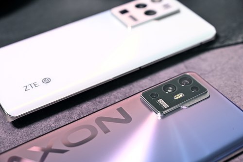 三主摄首创之作中兴axon30系列双旗舰登场