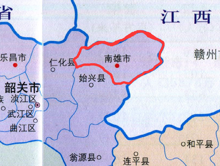 南雄市位於廣東省北端,大庾嶺南麓,東與江西省全南縣接壤,南連始興縣