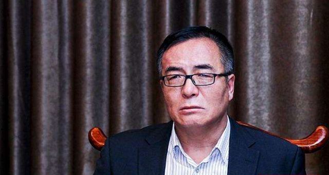 王志才:娶"晴格格"为妻,放着故宫旁的豪宅不住,偏要移民海外_腾讯新闻
