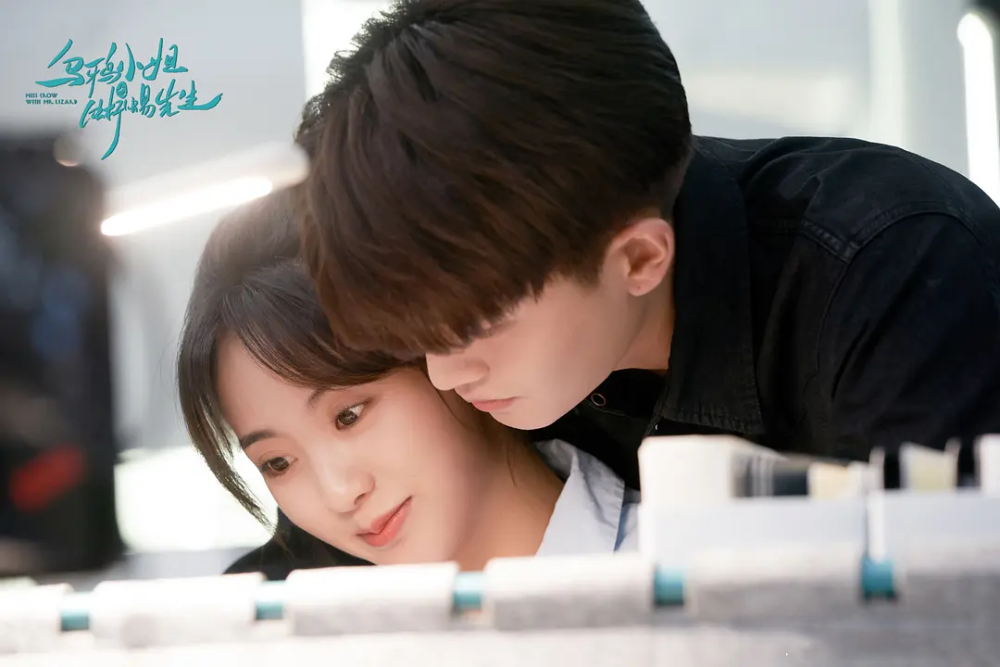 任嘉伦邢菲新剧乌鸦小姐与蜥蜴先生定档高冷老版与他的狗腿助理