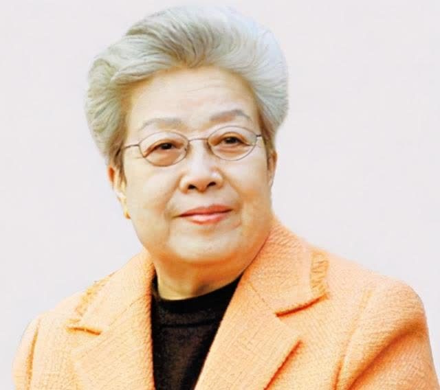 中国铁娘子吴仪一生未婚却不是独身主义者69岁裸辞高位