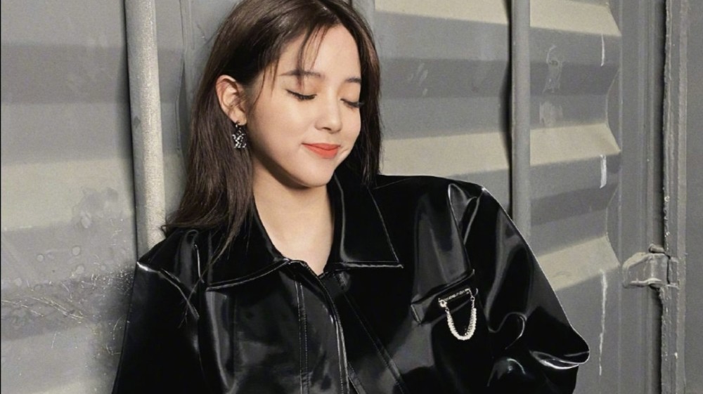 欧阳娜娜vlog破百期完美形象是刻意营造的吗团队是否刻意营销