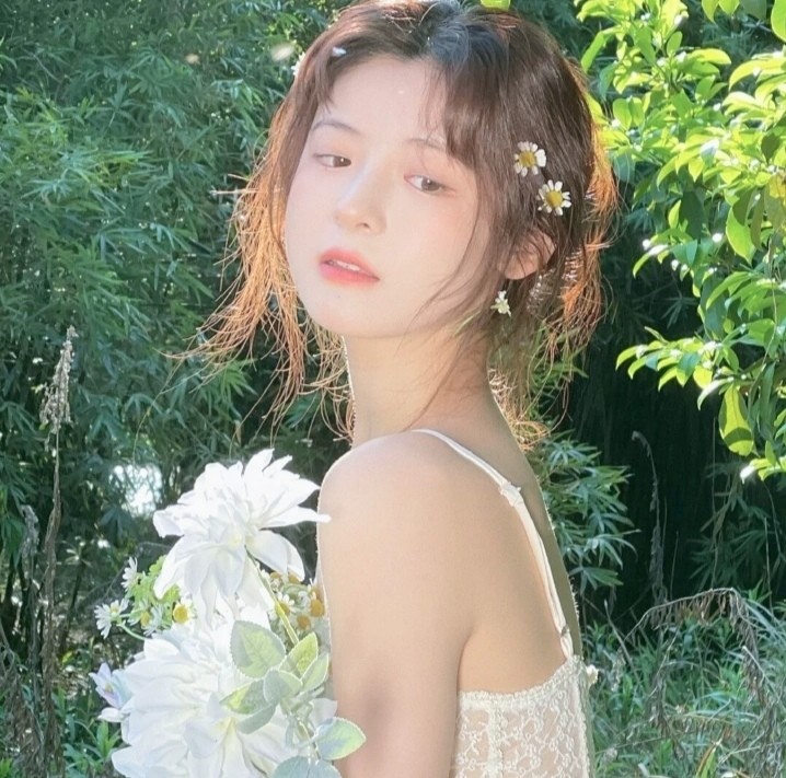 回眸一笑女生头像