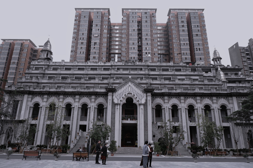 中国百年寺庙竟是欧式建筑犹如宫殿被称为汉传佛寺第一奇观