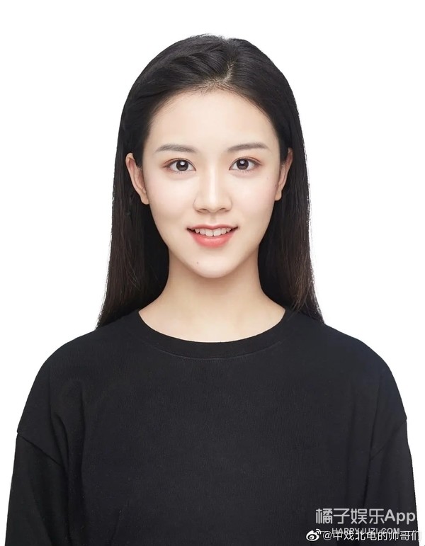 上戏,甘子琳▽中戏,曾新杨▽北电,李林谦▽巧的是,第一名都是女生