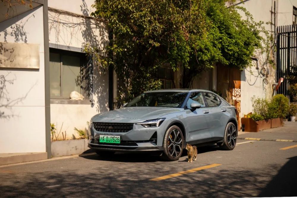 不过,买一台电动车还是得慎重,最关键的是得考虑充电问题,我认为固定