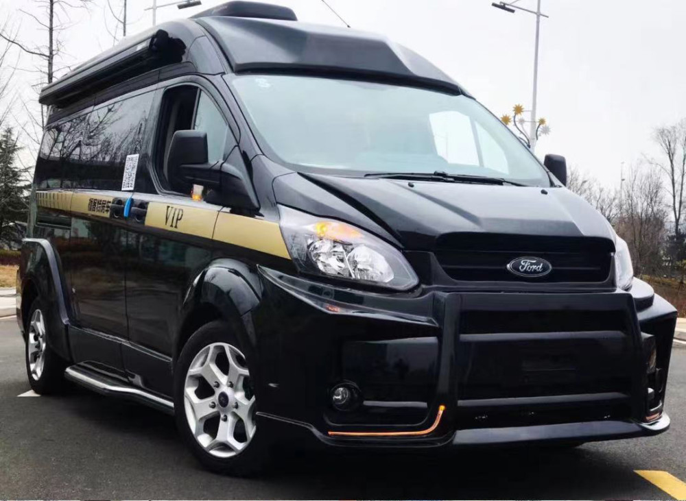 既能商务又能玩的黑骑士房车30多万商务范十足4人出行无压力