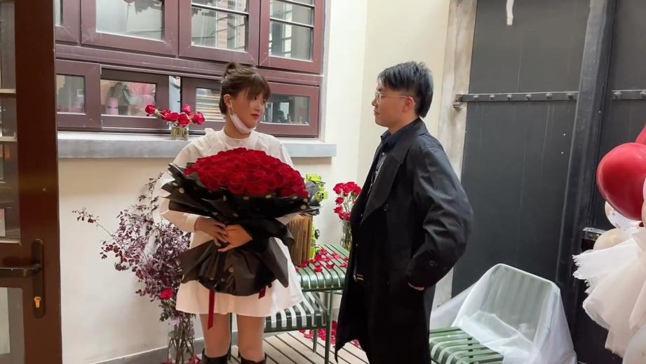 原神阿贝多和菲谢尔结婚,派蒙钟离等送祝福,玩家求画同人