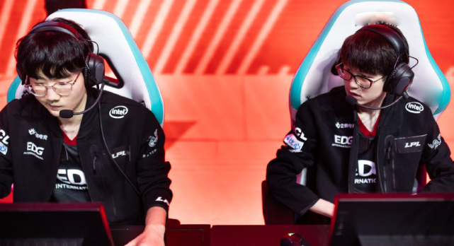 edg剑指s11世界冠军知情人战队快签下红米教练了