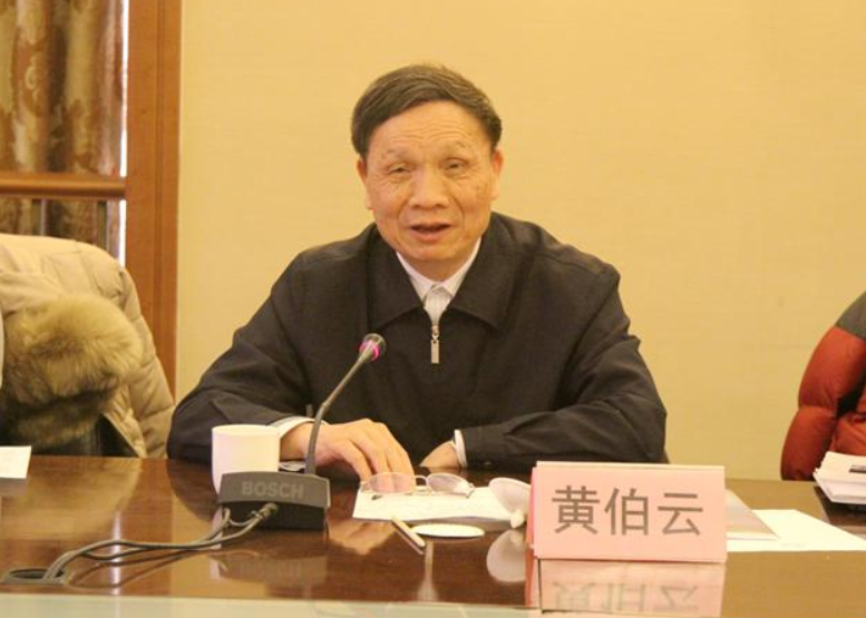 大飞机制动第一人!拒美80倍工资回国,黄伯云苦研十几年打破封锁