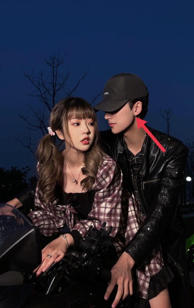 林锡和楠枫是同一个人实锤同款耳钉太显眼网友伤害不大侮辱性极强