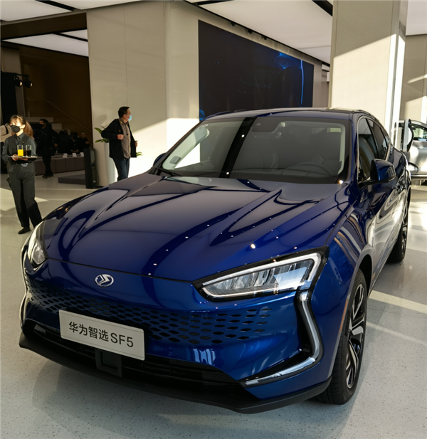 赛力斯和华为深度合作,sf5车型之上,在动力,科技智能配置层面,都有