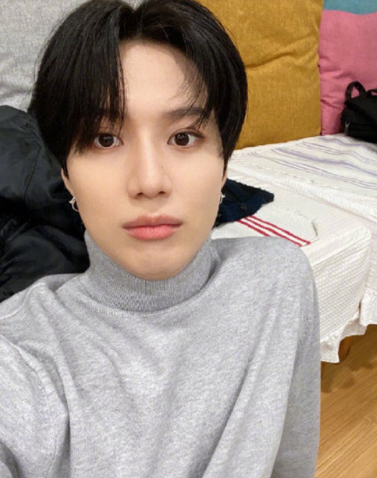 shinee成员李泰民宣布5月入伍称自己16岁出道一直在努力
