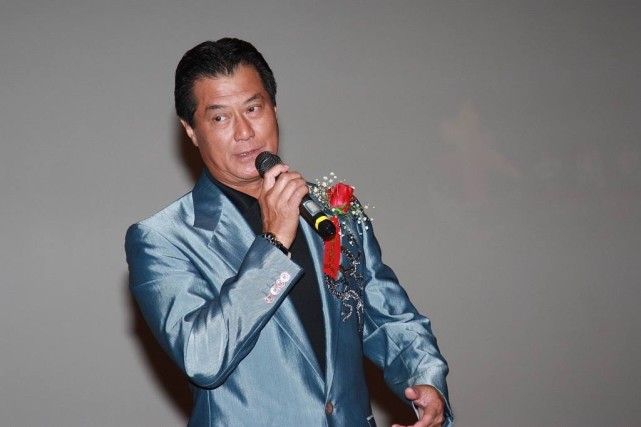 大哥邓光荣救下刘德华向华强都得敬他三分却横死家中