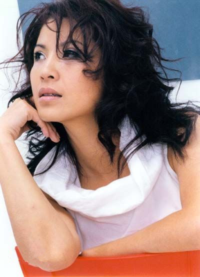 杭天琪,那英的塑料姐妹情,揭开了娱乐圈人性的"遮羞布"