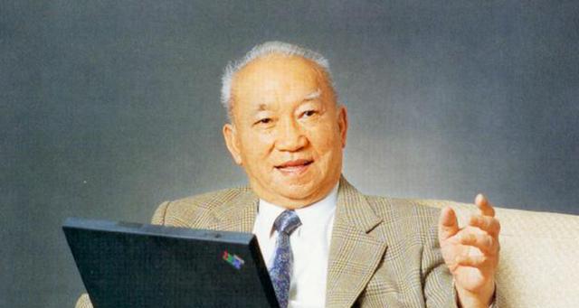 清华天才成美国导弹之父,拿武器对准中国,晚年却想回国生活