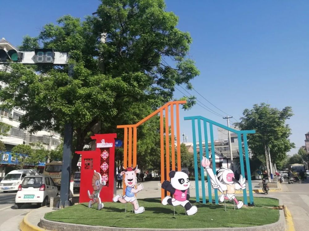 迎十四运景观小品亮相我县街头_腾讯新闻
