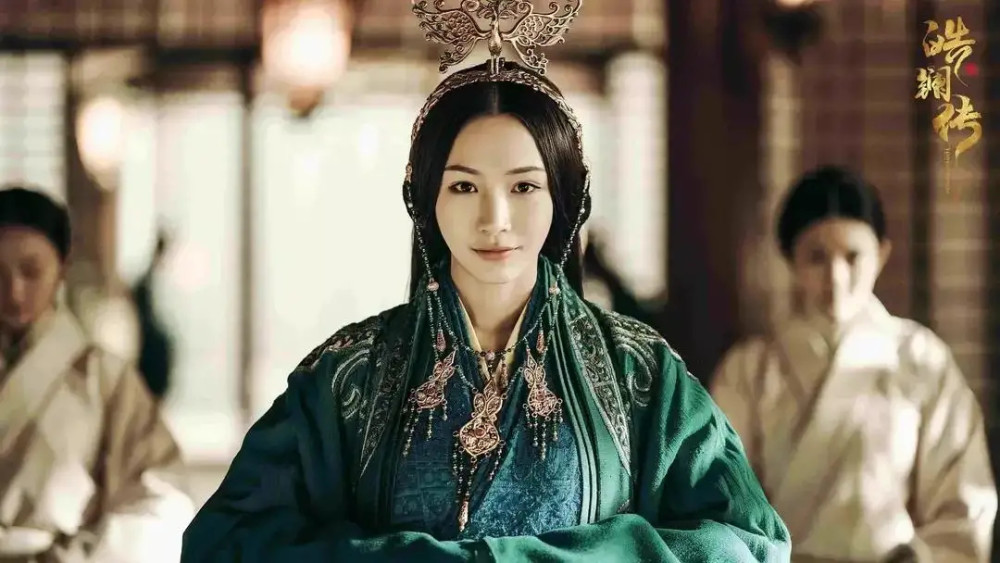 曾是皓镧传第一美人艳压吴谨言如今为给李一桐作配