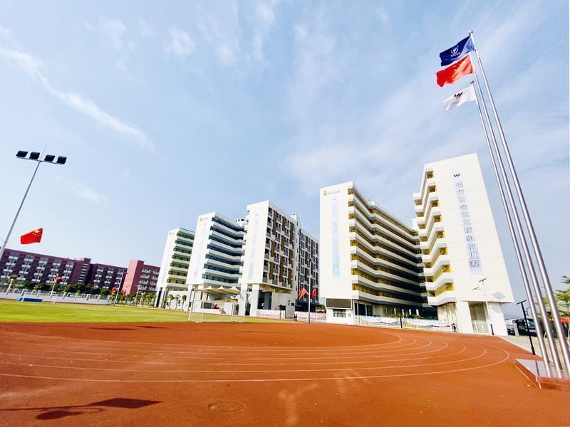 学校正着力发展与深圳智能制造,新一代信息技术,现代服务业相匹配,与