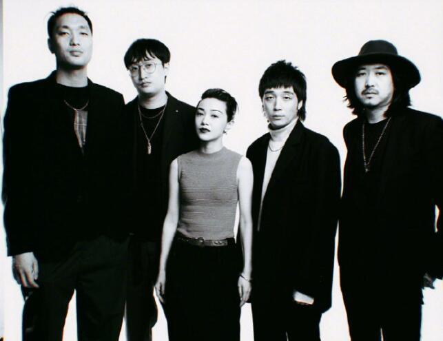 郭采洁伊德尔被拍牵手乐队歌手成娱乐圈女星 收割机 腾讯新闻