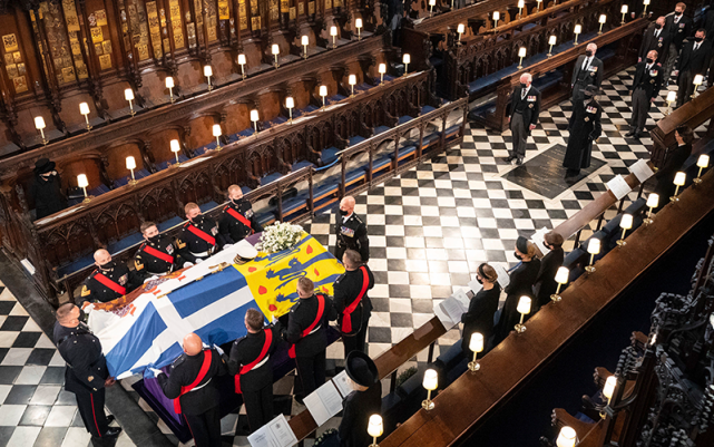 英国菲利普亲王葬礼的小细节彰显浓浓亲情内心不舍与深深敬意