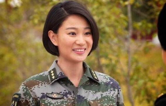 之後,侯夢莎出演了很多軍旅題材的影視作品,《麻辣女兵》,《特種兵之