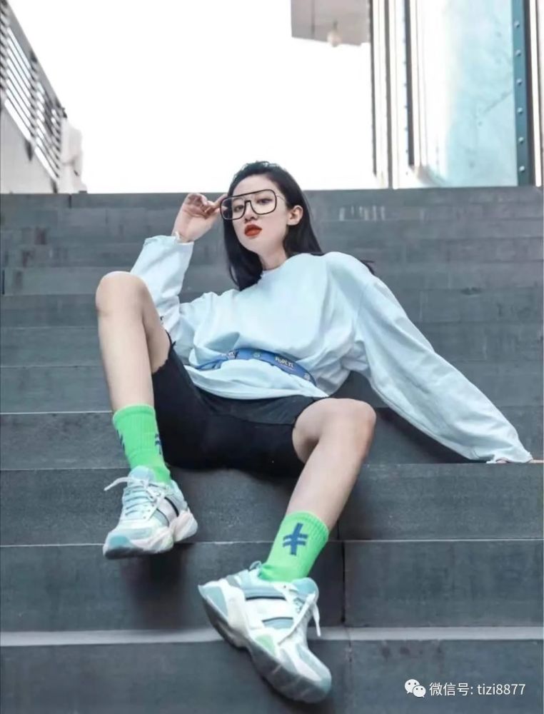 夏天老爹鞋搭配什么衣服好看