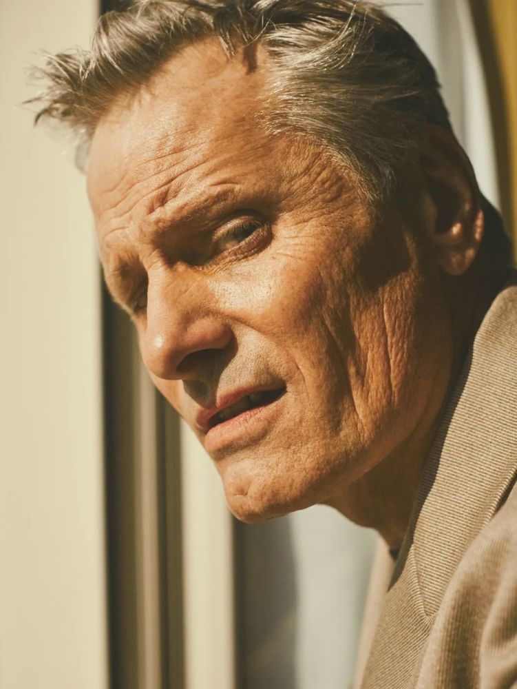 组图:迷人深邃的蓝眸 "人皇阿拉贡"维果·莫腾森写真大片_腾讯新闻