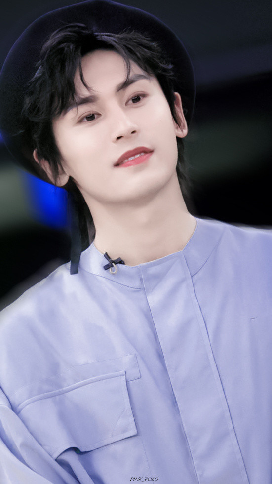 与靖国神社沾边的下场,贾斯丁比伯早给了答案,奈何张哲瀚自己作