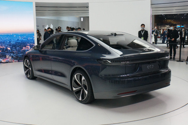 蔚来et7亮相上海车展售448万元起