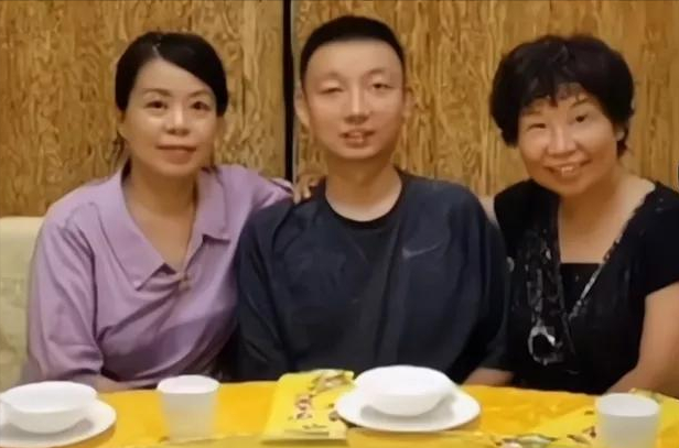 姚策走了熊磊成单亲妈妈需要面对更大的生活压力