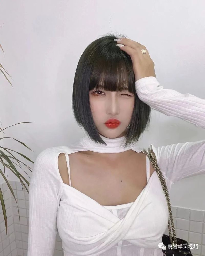 辣妹发型剪剪烫烫你最辣50款