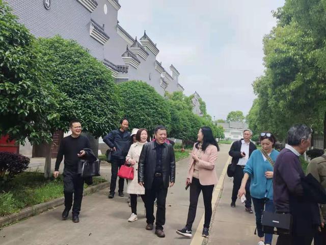 岳阳文艺家联手助推屈原酒文化