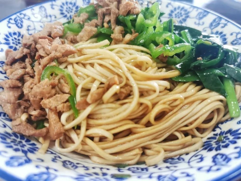 有奖不好了盘水面和汤面打起来了