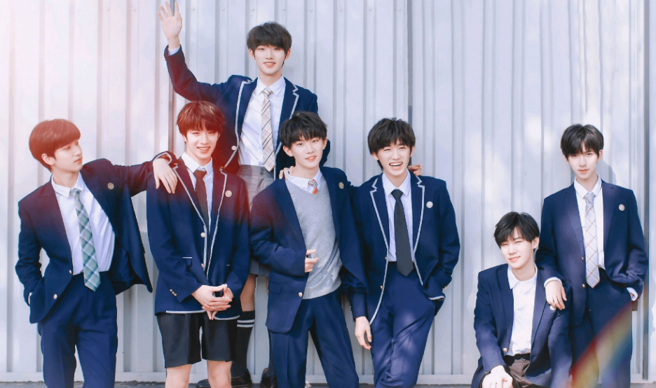 时代少年团《少年时代》好听,唱响青春活力,颂遍热血倔强!