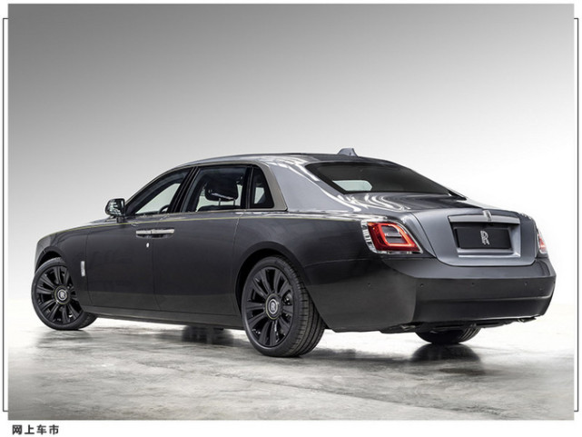劳斯莱斯多款车型亮相上海车展 高级定制内饰 配黑色外观套件