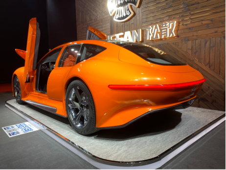 松散ssgt精致纯电跑车